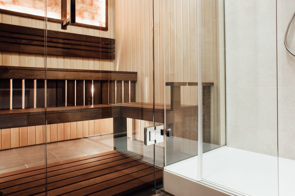 Remontoitu sauna ja kylpyhuone